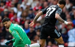 Hojlund và Bayindir gây thất vọng trong trận chia tay mùa giải của Man United