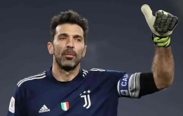 Fan Juventus phản ứng gay gắt khi Buffon mong Inter vô địch C1