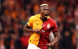 Juventus chưa từ bỏ Osimhen, vẫn quyết chi đậm cho hàng công