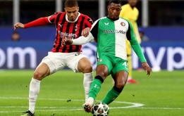 Milan từ chối đề nghị của Newcastle cho Thiaw