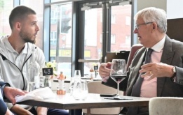 De Gea hội ngộ Alex Ferguson trước trận đấu với MU