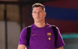 CĐV Barca chê bai chân sút được nhắm để thay Lewandowski