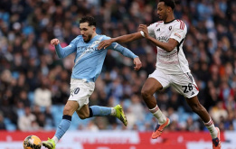 Cherki rực sáng giúp Man City giải mã Salford