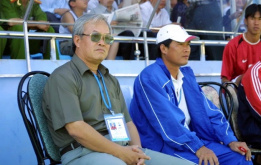 HAGL và Kiatisak nghẹn ngào tiễn biệt GĐKT Nguyễn Văn Vinh