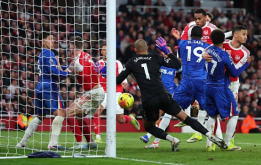 5 điểm nhấn Arsenal vs Chelsea: Vũ khí phạt góc; Thẻ đỏ tai hại