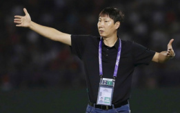 HLV Kim Sang-sik kiên định lộ trình trẻ hóa đội tuyển Việt Nam