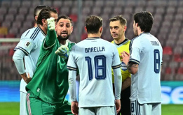 Tuyển Ý lộ bê bối đòi tiền thưởng trước khi trượt World Cup