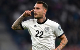 Tin đồn chuyển nhượng sáng 14/4: Arsenal săn đón Lewis Hall; Liverpool tranh giành David Raum