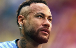 Neymar bác tin giải nghệ, để ngỏ tương lai sau tháng 12