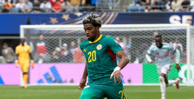 Liverpool đàm phán chiêu mộ Ibrahim Mbaye từ PSG