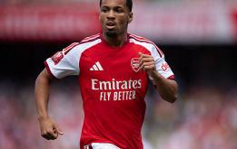 Arsenal từ chối 40 triệu euro của AC Milan cho Nwaneri