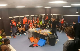 Jack Wilshere nổi trận lôi đình giúp Luton thắng ngược