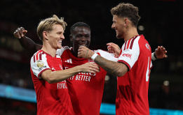 Arsenal đè bẹp Coventry bằng sự áp đảo chiến thuật tuyệt đối
