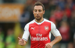 8 ca phẫu thuật và màn tái sinh phi thường của Santi Cazorla