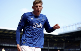MU tiếp tục theo đuổi trung vệ Jarrad Branthwaite