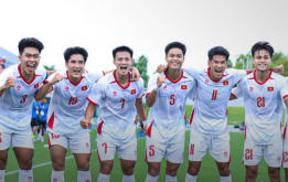 Tiền đạo Nguyễn Thanh Nhàn gửi lời cảm ơn đặc biệt tới CĐV Việt Nam