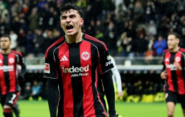 Arsenal đưa tài năng trẻ Can Uzun vào tầm ngắm