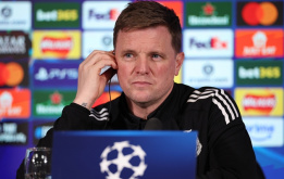 Sẵn sàng thay Carrick, Eddie Howe yêu cầu MU mua 4 tân binh