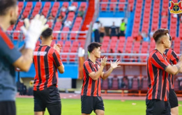 Quốc Việt và Thành Trung chấn thương, HLV Kim Sang-sik đau đầu