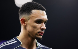 Alexander-Arnold quyết bám trụ Real, từ chối Chelsea