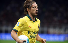 Vũ điệu vượt thời gian của Modric tại AC Milan