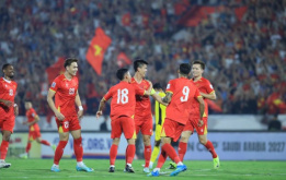 HLV Kim Sang-sik và bài toán làm mới các phương án bóng chết của tuyển Việt Nam