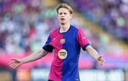 Barcelona đàm phán gia hạn 3 năm với Frenkie de Jong