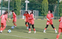 HLV Okiyama Masahiko cùng U16 nữ Việt Nam quyết tâm giành thành tích cao ở giải Đông Nam Á 2026