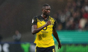 Guirassy ghi bàn duy nhất, Dortmund nhọc nhằn thắng Augsburg