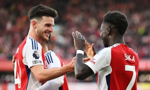 Rice & Saka: “Cặp nhạc trưởng” biến phạt góc thành vũ khí tối thượng của Arsenal