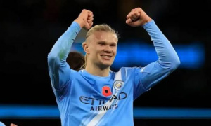 Haaland rực cháy, Man City lấy lại vị thế ông lớn