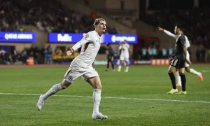 Garnacho lập công, Chelsea thoát thua hú vía trên đất Azerbaijan