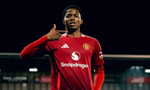 Amorim cảnh báo Chido Obi-Martin sau màn ra mắt sớm tại MU