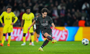 Vitinha lập hat-trick, PSG hạ Tottenham 5-3 trong trận cầu điên rồ ở Paris