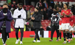 Roy Keane nổi giận: “MU sợ hãi và thiếu tàn nhẫn!”