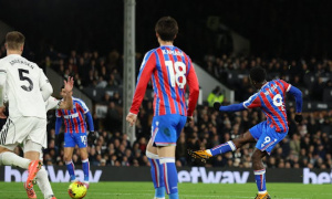 Crystal Palace ngược dòng thế trận, hạ Fulham và leo lên top 4