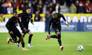 MU nhắm “viên ngọc Ecuador” Nilson Angulo