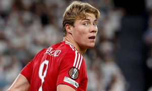 NÓNG: Hojlund quyết 'cố đấm ăn xôi' với Man Utd