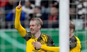 Julian Brandt tỏa sáng, Dortmund vượt qua Frankfurt sau loạt luân lưu kịch tính