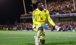 Andre Onana ngầm đổ lỗi cho đồng đội Man Utd vì sa sút