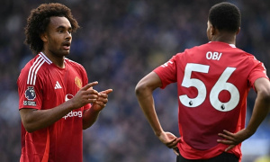 Lối thoát cho Zirkzee, ba lý do Man Utd nên chấp thuận