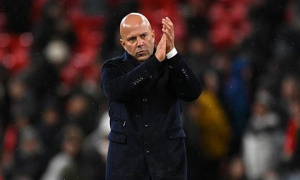 Arne Slot quyết định mạo hiểm vì tương lai Liverpool