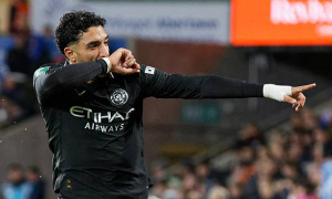 Marmoush tỏa sáng, nhưng Man City vẫn sống nhờ Haaland