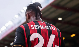 Deeney thách thức Semenyo, tin rằng anh có thể đến Real Madrid