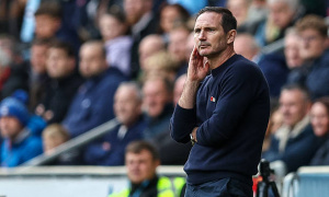 Lampard tạm gác Halloween, hướng tới kỷ lục cùng Coventry