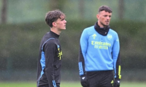 Richards lo Max Dowman bị chững nếu Arteta không cho đi mượn