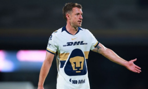 Aaron Ramsey chia tay Pumas sau 6 trận