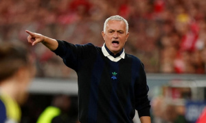 Mourinho bất ngờ 'minh oan', khẳng định Bruno Lage đã đúng về Barreiro