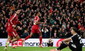 Salah và Gravenberch giúp Liverpool đả bại Villa, vươn lên top 3 trên BXH