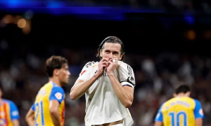 Carreras tỏa sáng với bàn thắng đầu tiên cho Real Madrid